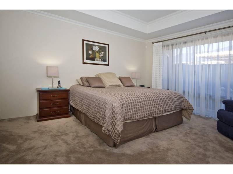 12 Knoop Drive, Byford WA 6122