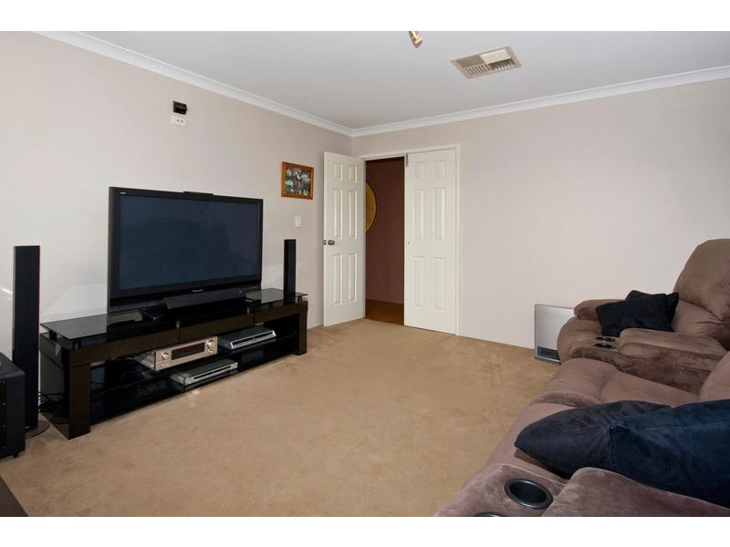 4 Bee Eater Link, Beeliar WA 6164