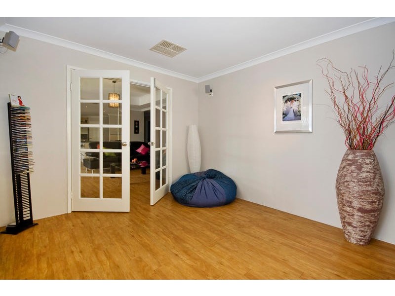 4 Bee Eater Link, Beeliar WA 6164