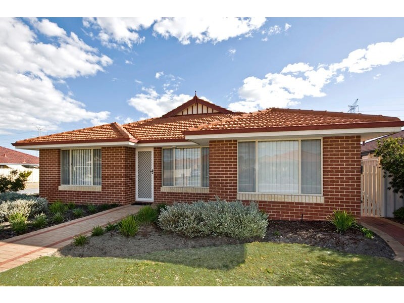 21 Sycamore Avenue, South Lake WA 6164