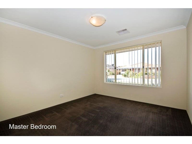 21 Sycamore Avenue, South Lake WA 6164