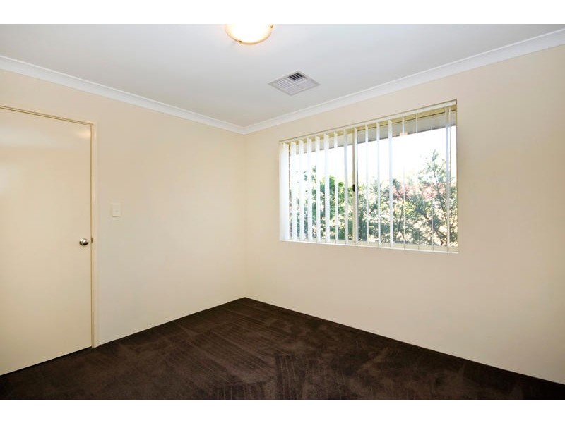 21 Sycamore Avenue, South Lake WA 6164