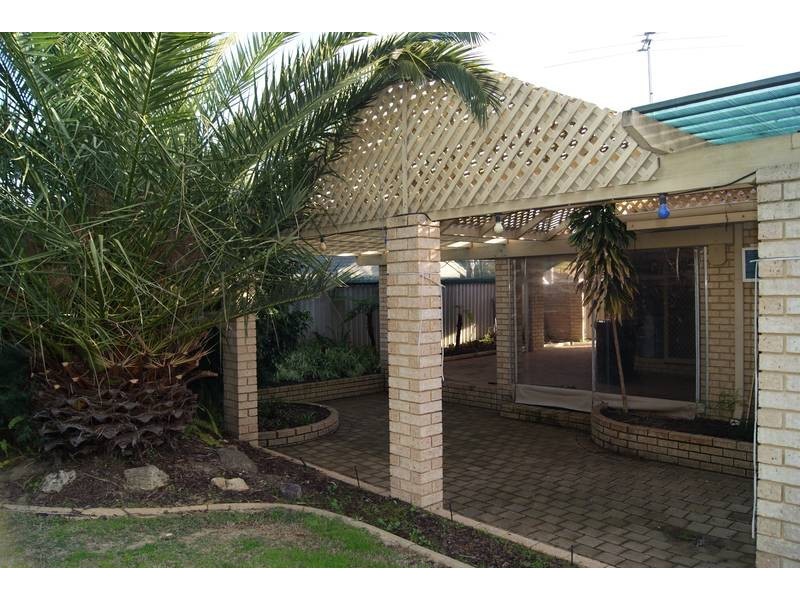 26 Bolderwood Drive, South Lake WA 6164