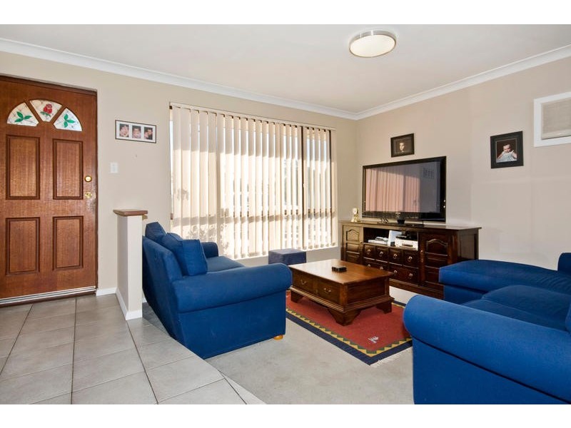 12 Jindabyne Heights, South Lake WA 6164