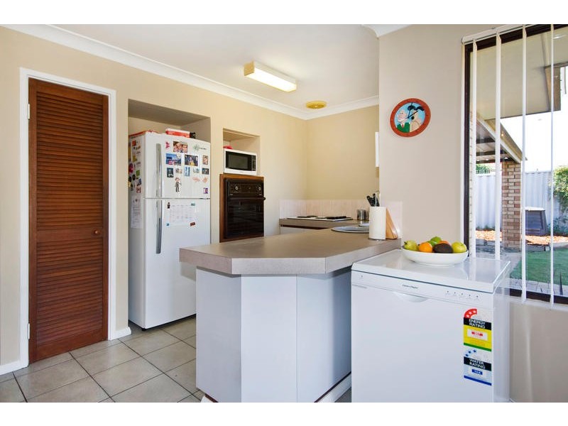 12 Jindabyne Heights, South Lake WA 6164