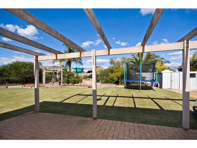 12 Jindabyne Heights, South Lake WA 6164
