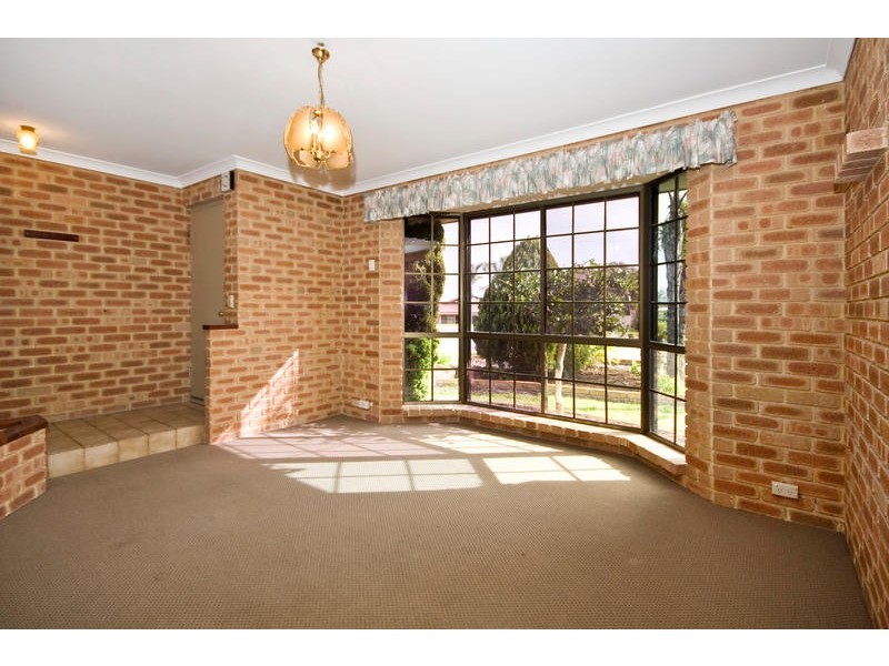 9 Iris Place, Yangebup WA 6164