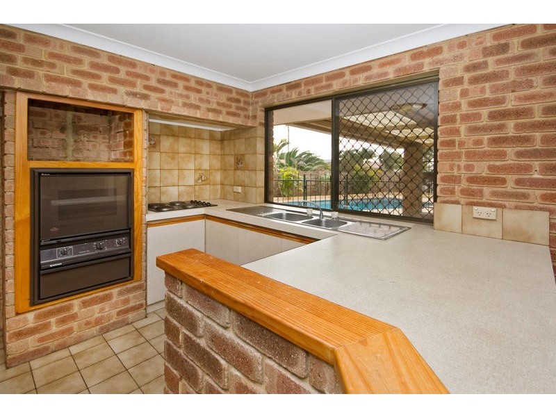 9 Iris Place, Yangebup WA 6164