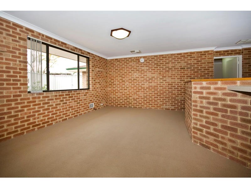 9 Iris Place, Yangebup WA 6164
