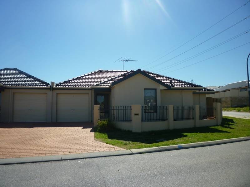 2/52 Bayview Terrace, Yangebup WA 6164