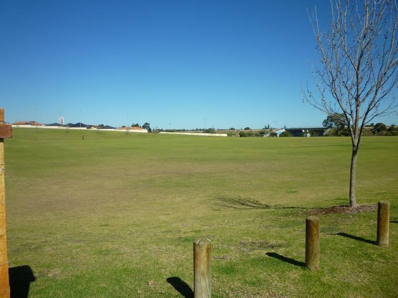 2/52 Bayview Terrace, Yangebup WA 6164