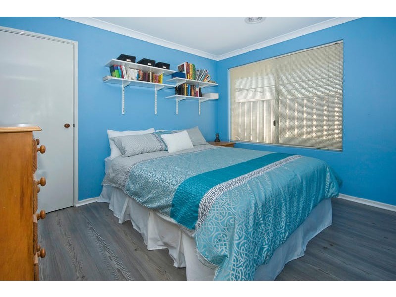 14 Poinsettia Grove, South Lake WA 6164