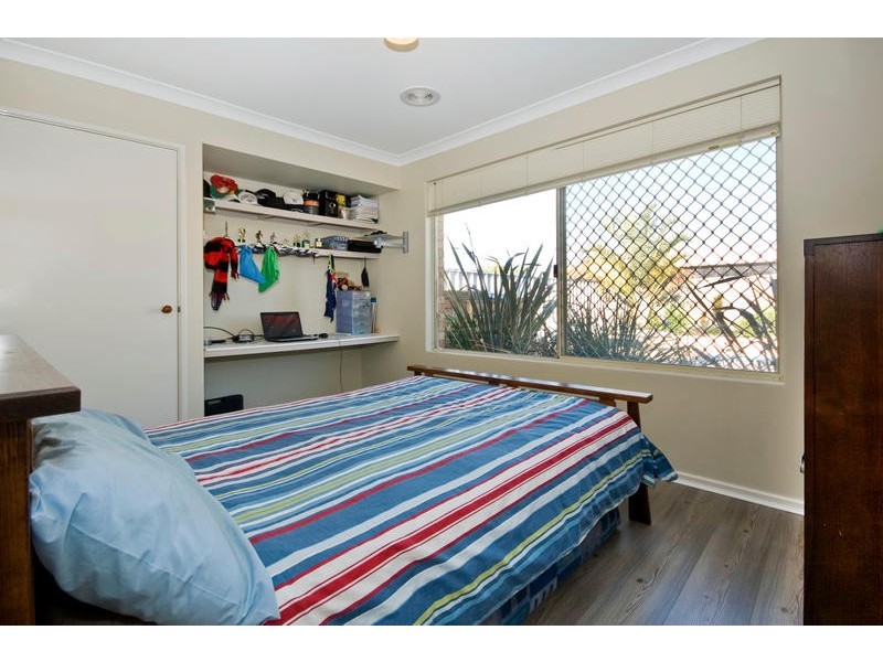 14 Poinsettia Grove, South Lake WA 6164