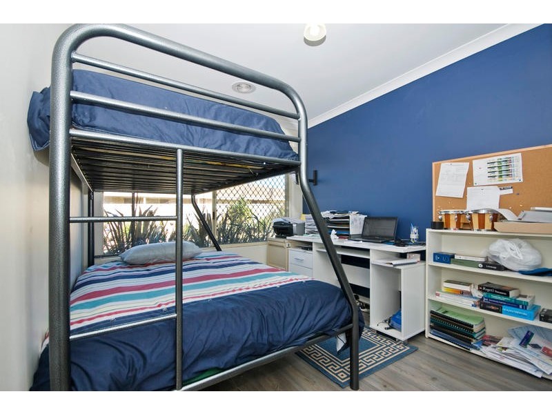 14 Poinsettia Grove, South Lake WA 6164