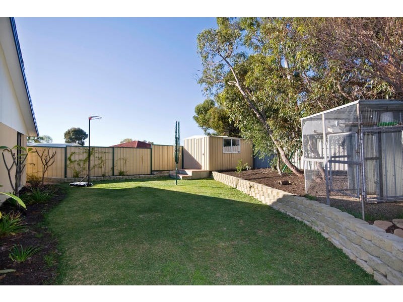 2 Bloodwood Circle, South Lake WA 6164