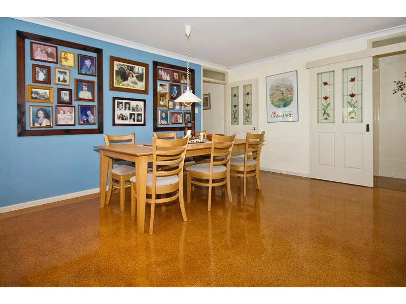 2 Bloodwood Circle, South Lake WA 6164