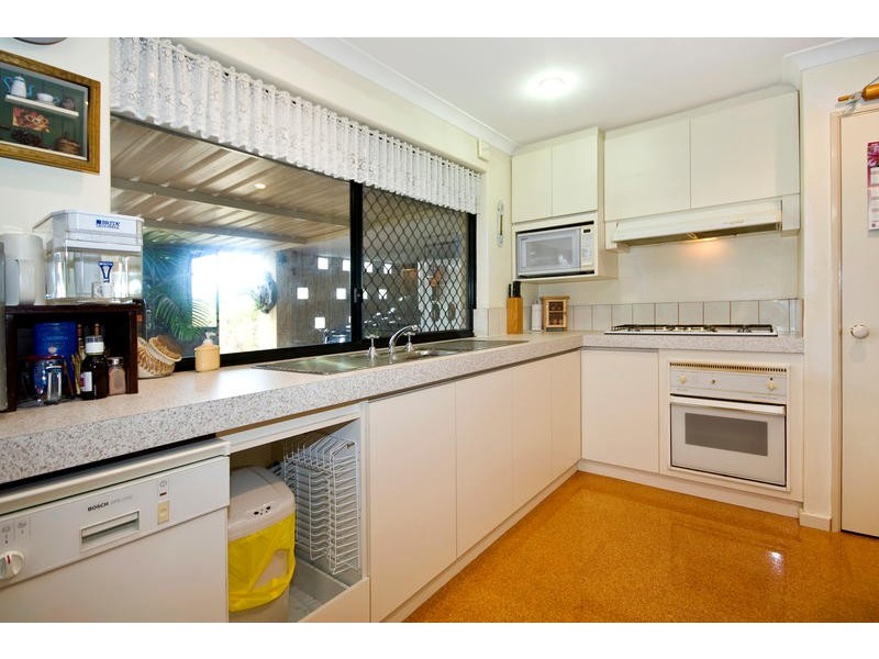 2 Bloodwood Circle, South Lake WA 6164