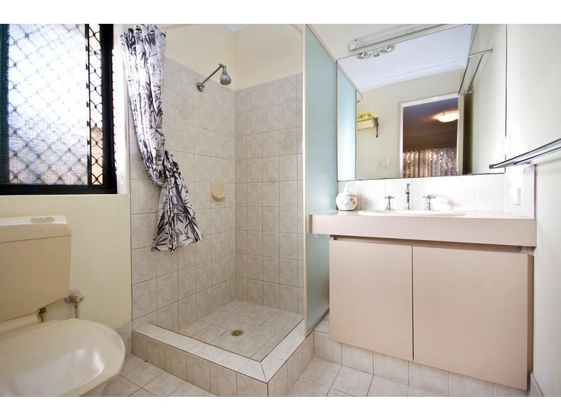 2 Bloodwood Circle, South Lake WA 6164