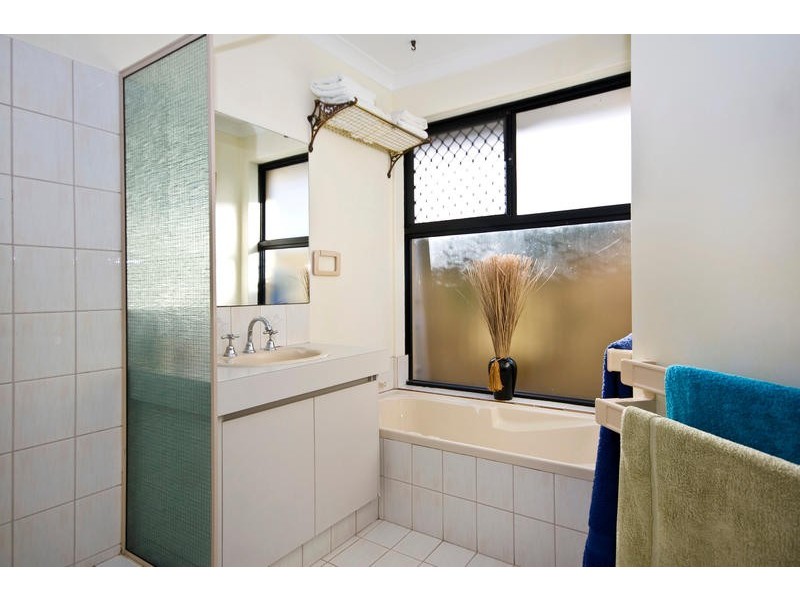 2 Bloodwood Circle, South Lake WA 6164