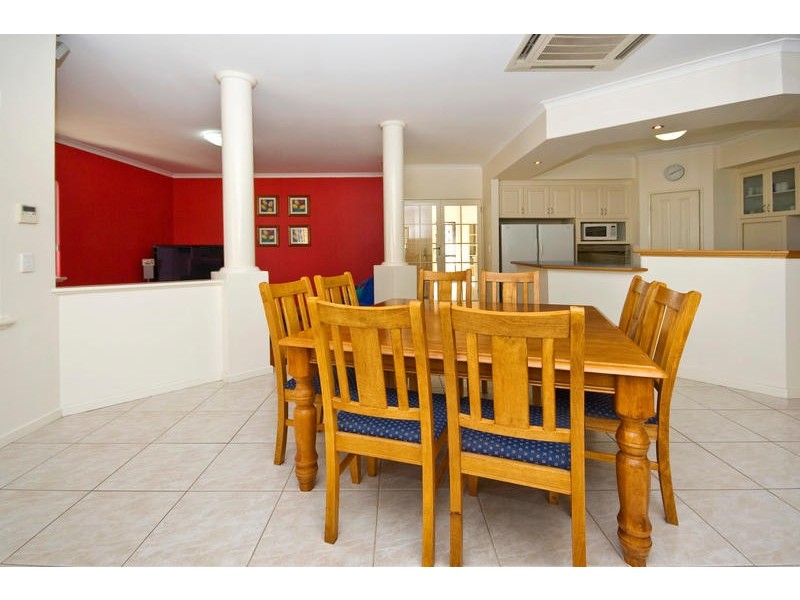21 Zlinya Circle, Spearwood WA 6163