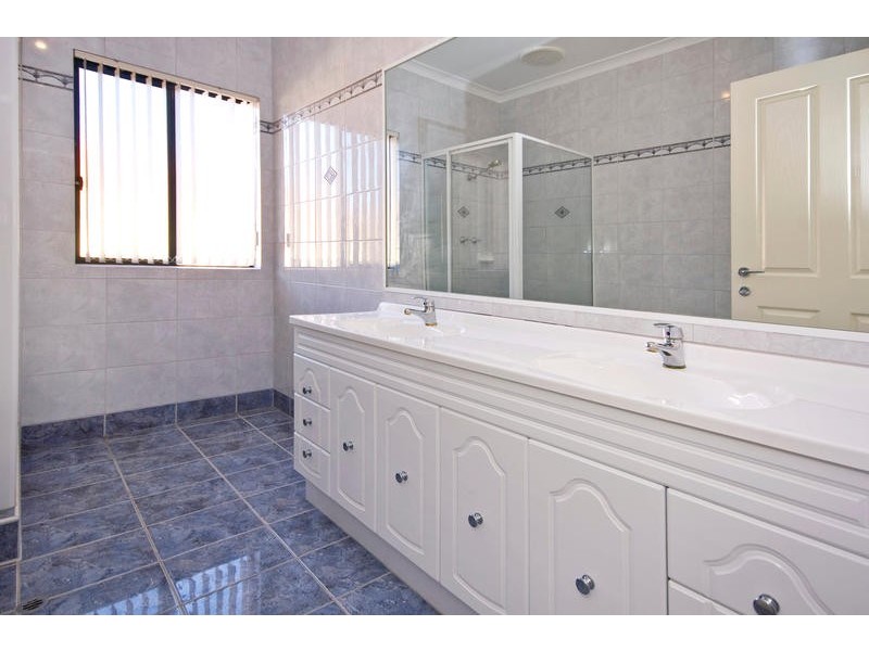 21 Zlinya Circle, Spearwood WA 6163