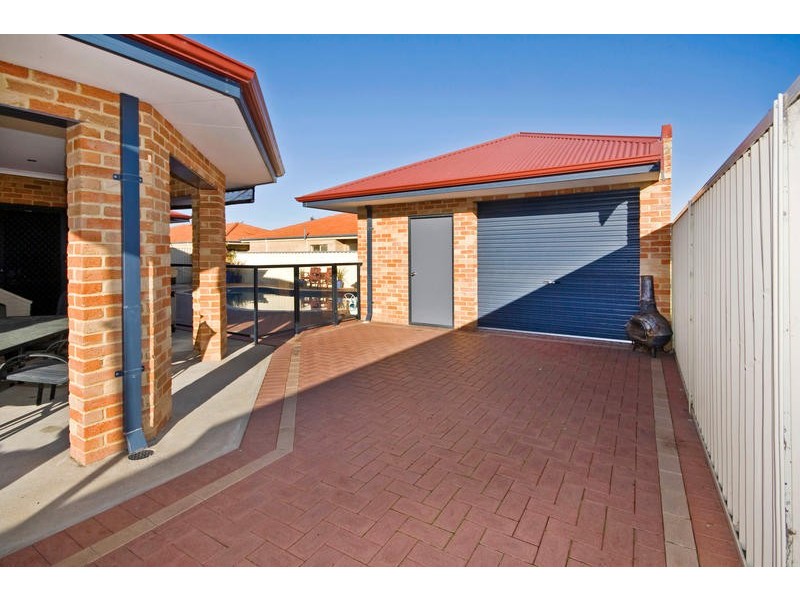 21 Zlinya Circle, Spearwood WA 6163