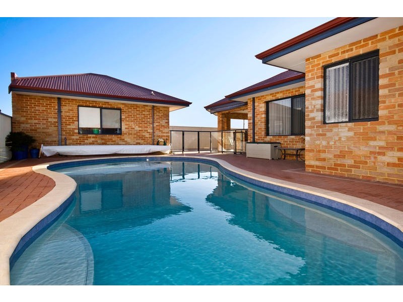 21 Zlinya Circle, Spearwood WA 6163