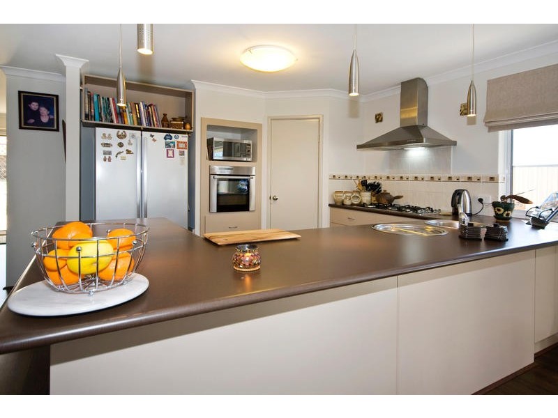 38 Kesiya Turn, Aubin Grove WA 6164