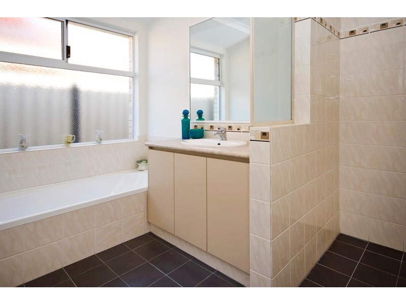 38 Kesiya Turn, Aubin Grove WA 6164