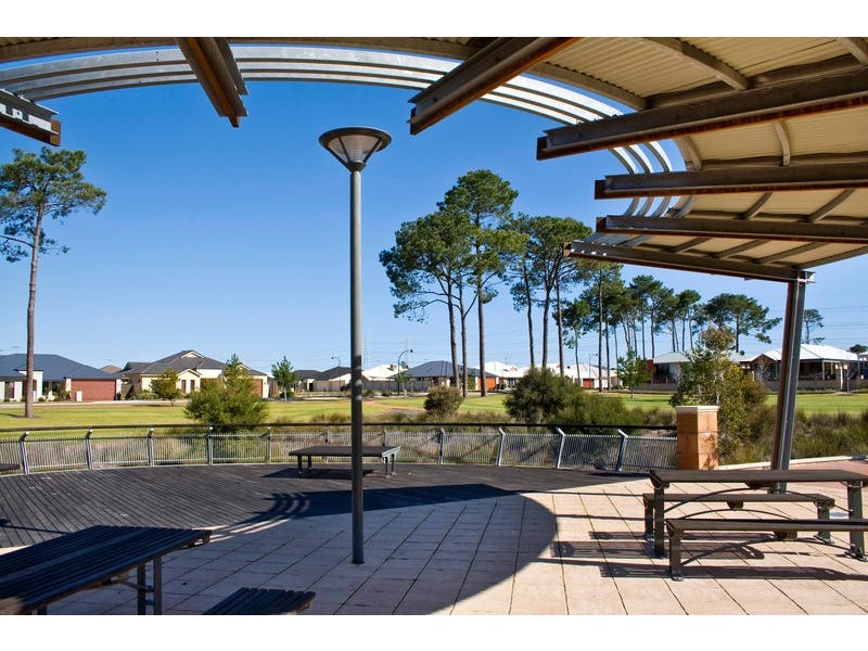 38 Kesiya Turn, Aubin Grove WA 6164