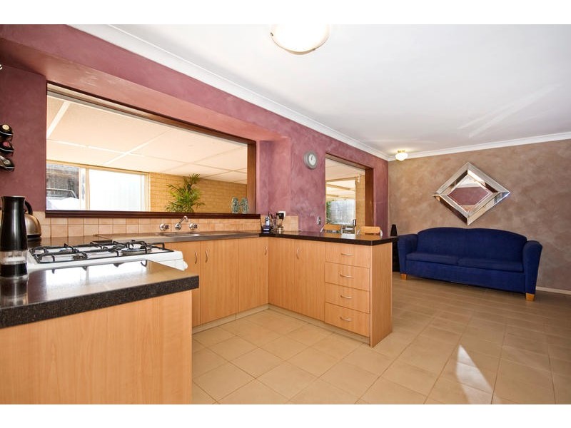 115 Elderberry Drive, South Lake WA 6164