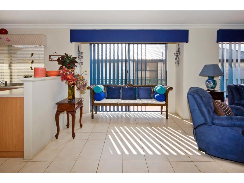 10 Wambiri Close, South Lake WA 6164