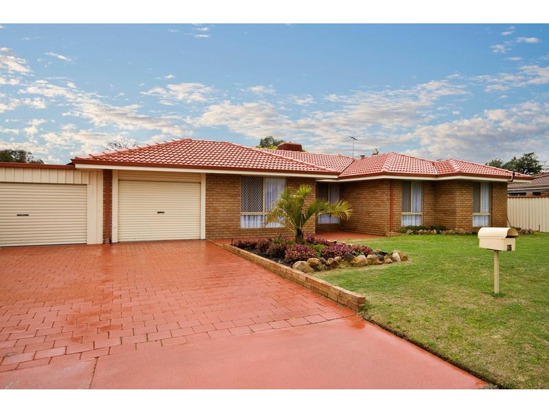 67 South Lake Drive, South Lake WA 6164