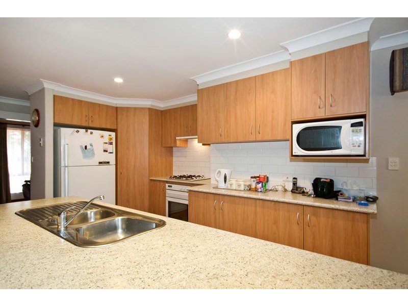 67 South Lake Drive, South Lake WA 6164