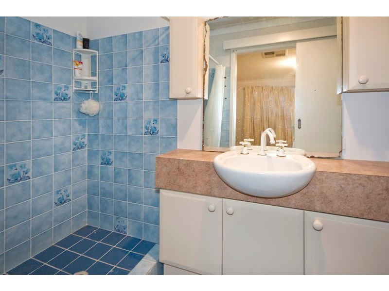 67 South Lake Drive, South Lake WA 6164