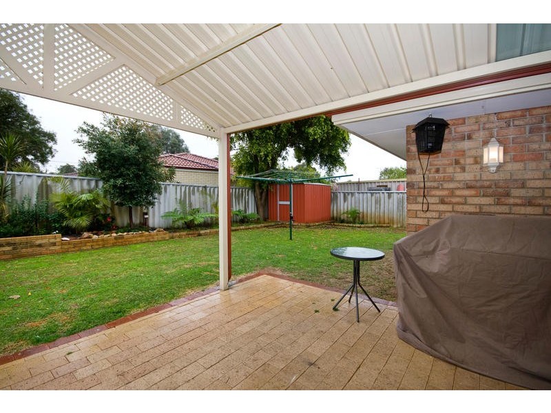 67 South Lake Drive, South Lake WA 6164