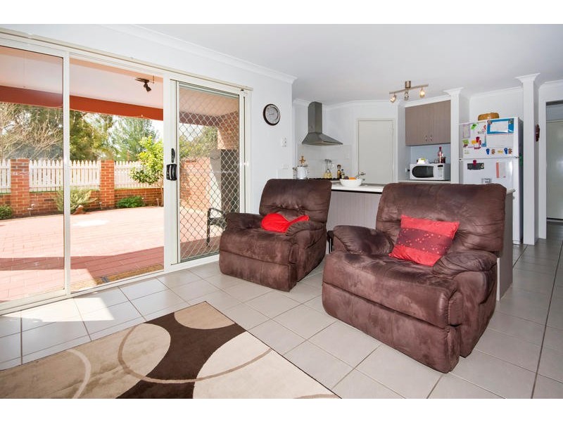 2/19 Hartley Street, Gosnells WA 6110