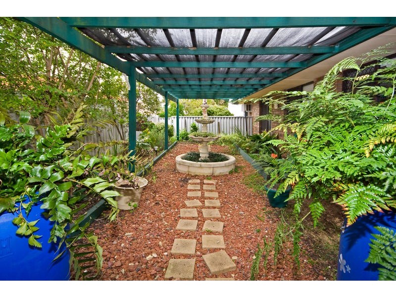 6 Bundy Court, South Lake WA 6164