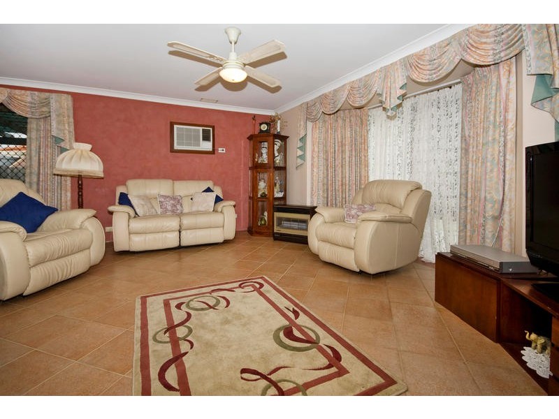 6 Bundy Court, South Lake WA 6164