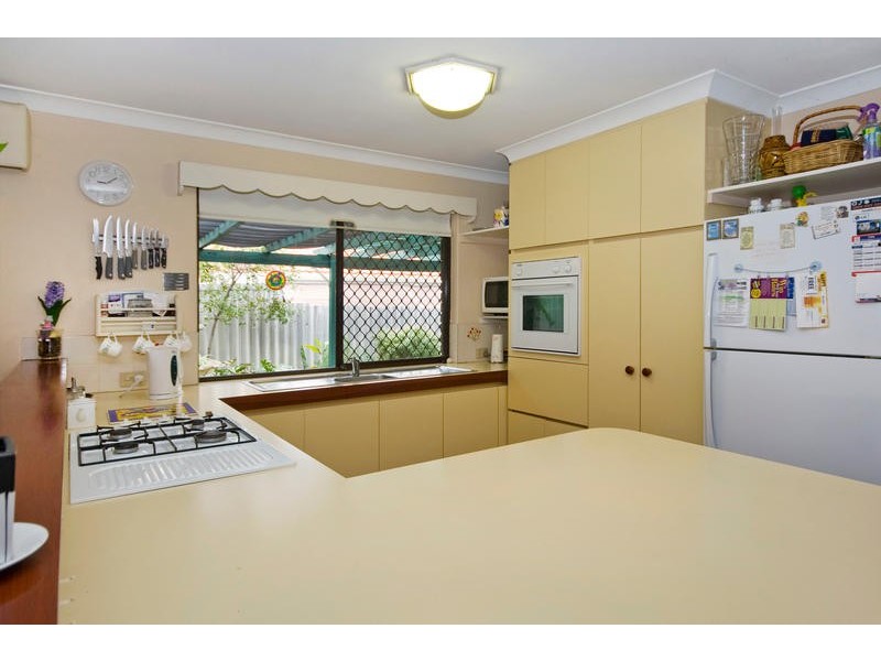 6 Bundy Court, South Lake WA 6164