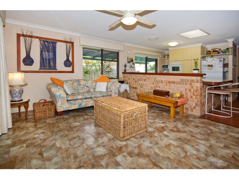 6 Bundy Court, South Lake WA 6164