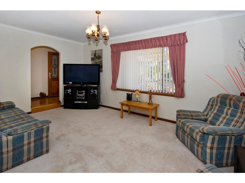 6 The Ridge, Yangebup WA 6164