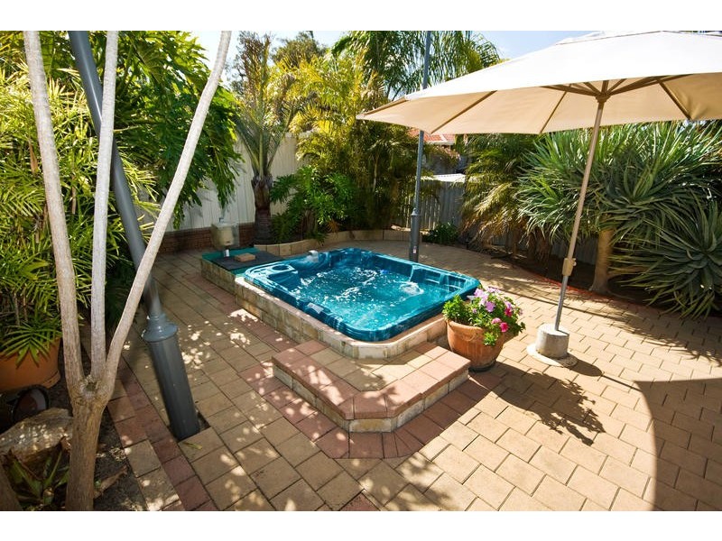 6 The Ridge, Yangebup WA 6164