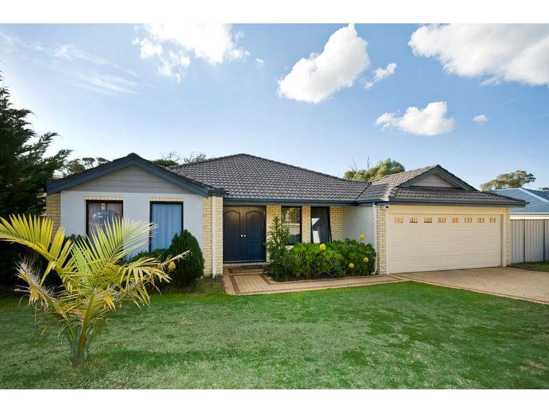 15 Provincial Mews, Bibra Lake WA 6163