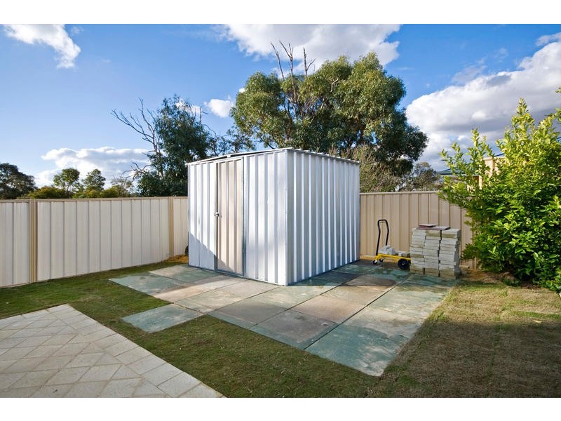 15 Provincial Mews, Bibra Lake WA 6163