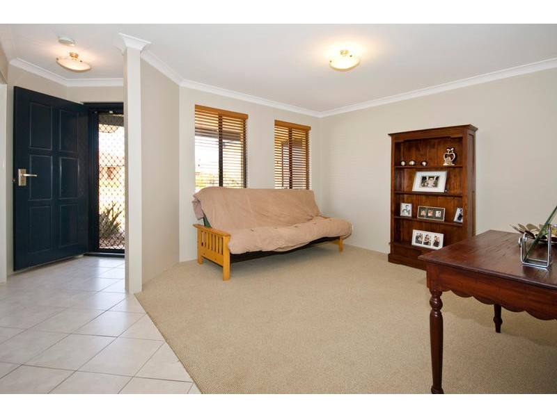 3 Beroona Way, South Lake WA 6164