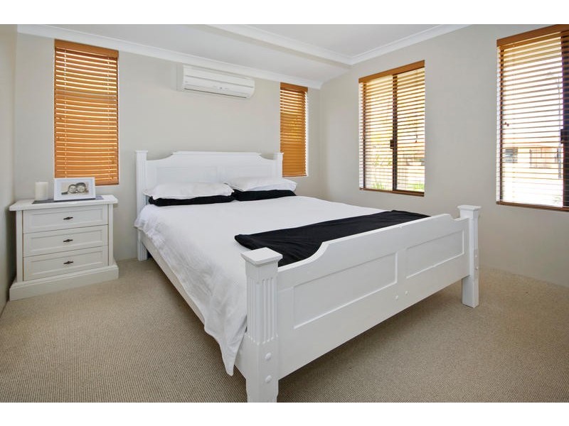 3 Beroona Way, South Lake WA 6164