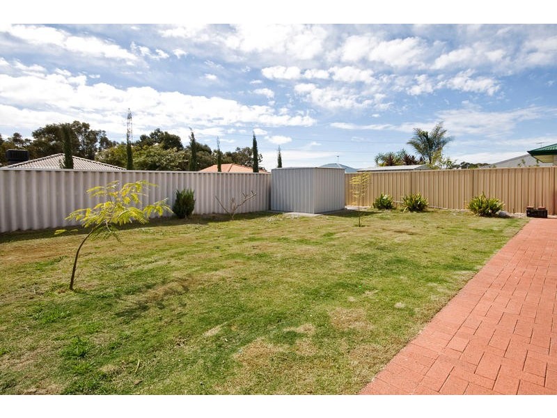 3 Beroona Way, South Lake WA 6164