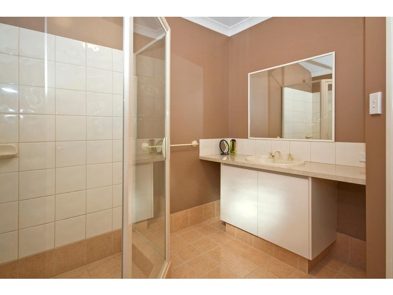 4 Beroona Way, South Lake WA 6164