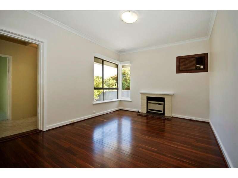 72 Ferdinand Crescent, Coolbellup WA 6163